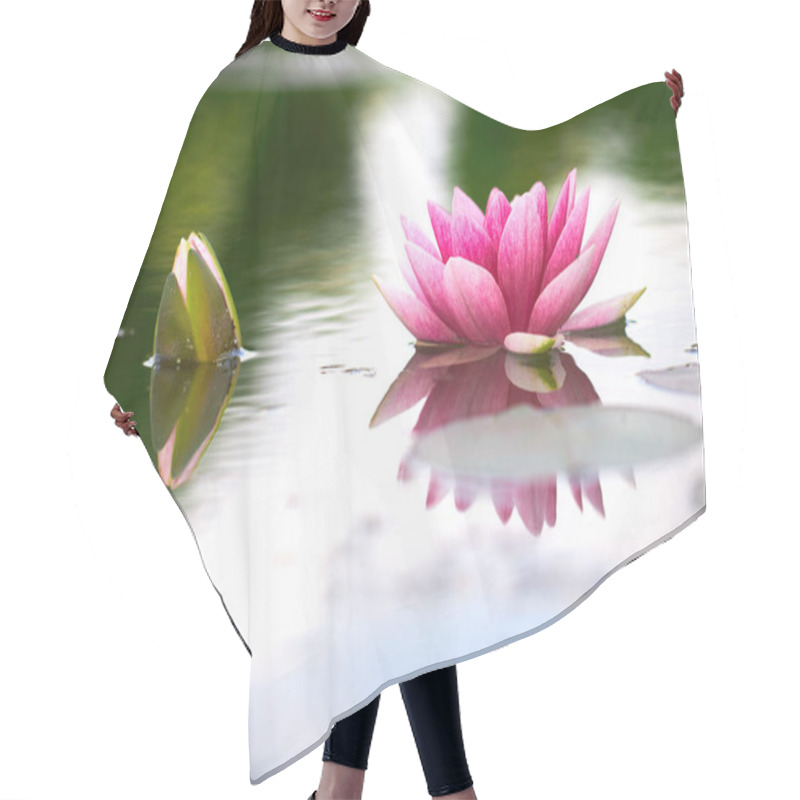 Personality  Lotus Flower In Pond Hair Cutting Cape