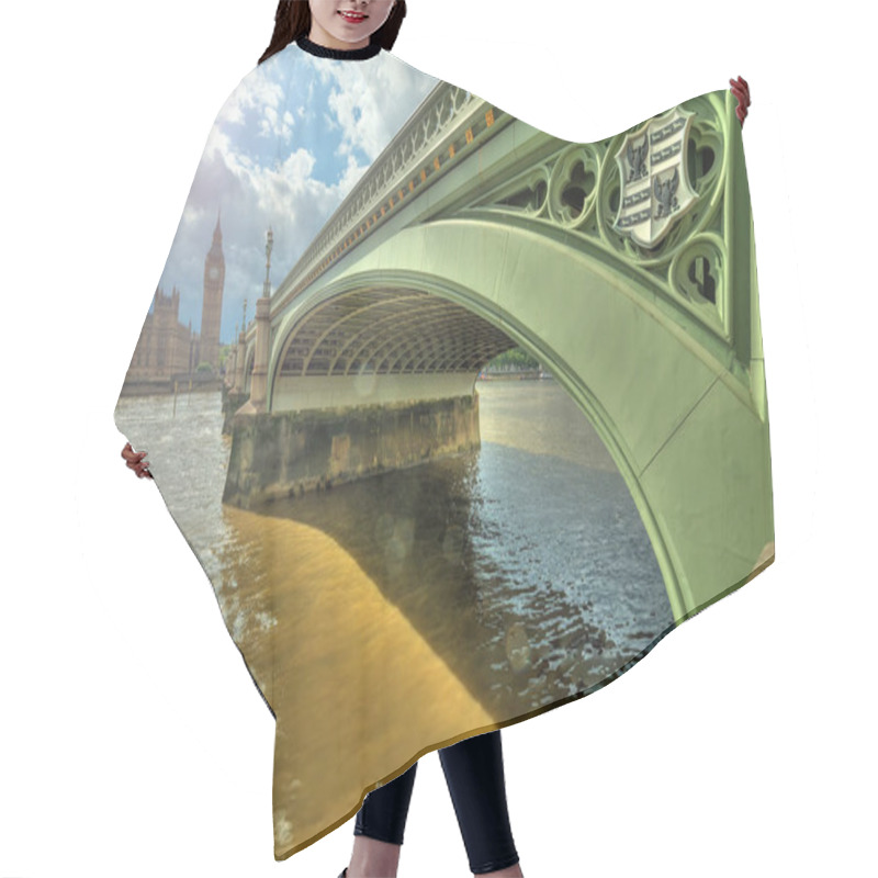 Personality  Westminister Bridge And Big Ben View With Summer Sun Rays Hair Cutting Cape