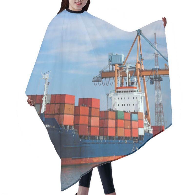 Personality  Docked Container Ship Hair Cutting Cape