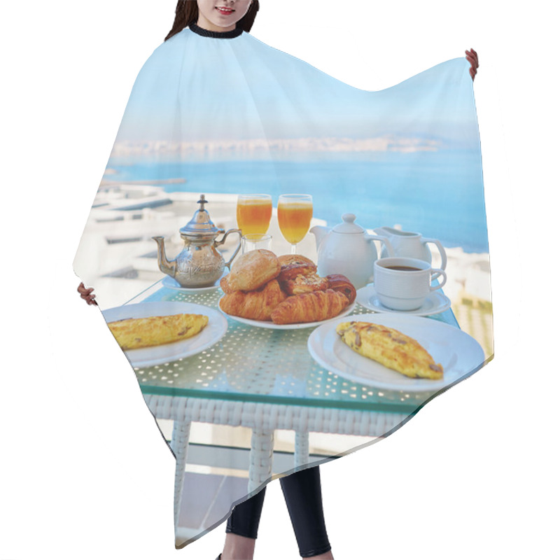 Personality  Delicious Breakfast With Sea View Hair Cutting Cape