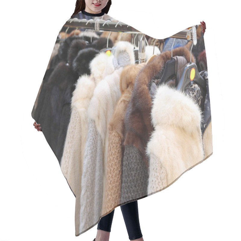 Personality  Many Expensive Fur For Sale In The Shop Hair Cutting Cape