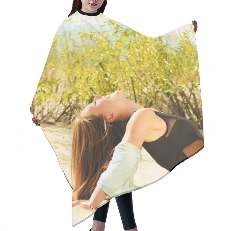 Personality  Young Woman Posing In Grassy Dune Hair Cutting Cape