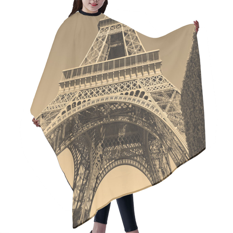 Personality  The Iconic Eiffel Tower, Paris France Hair Cutting Cape