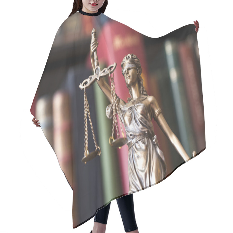 Personality  Statue Of Justice Hair Cutting Cape