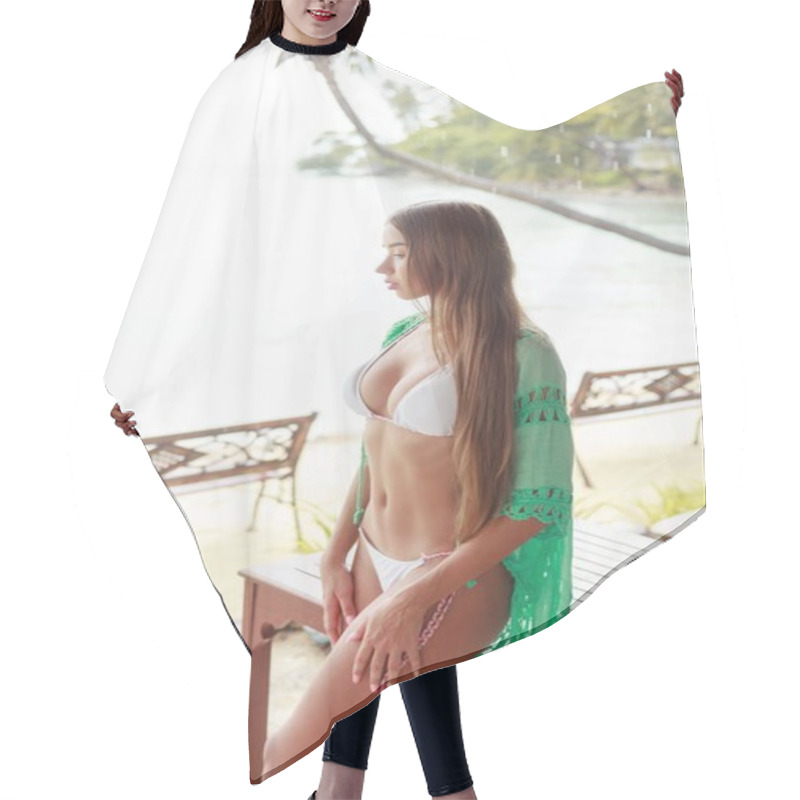 Personality  Girl In White Bikini On Tropical Resort Hair Cutting Cape