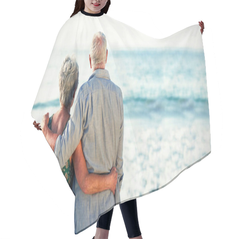 Personality  Senior Couple At Beach Against Sea Hair Cutting Cape