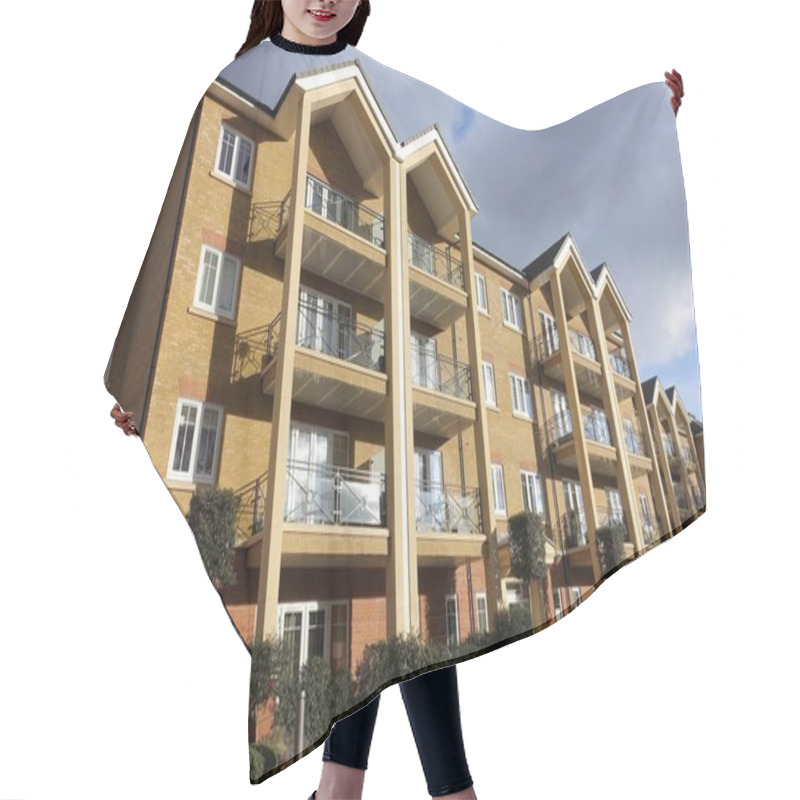 Personality  Modern Three Storey Apartment Building With Balconies Hair Cutting Cape