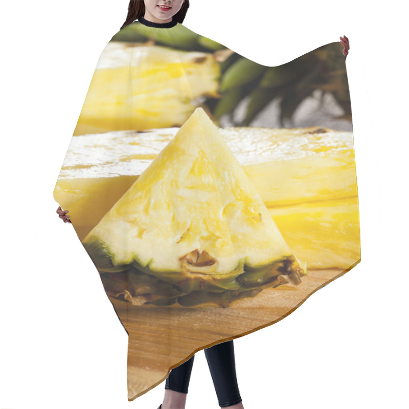 Personality  Fresh Yellow Organic Pineapple Hair Cutting Cape