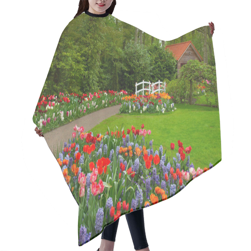 Personality  Hut In A Spring Hair Cutting Cape