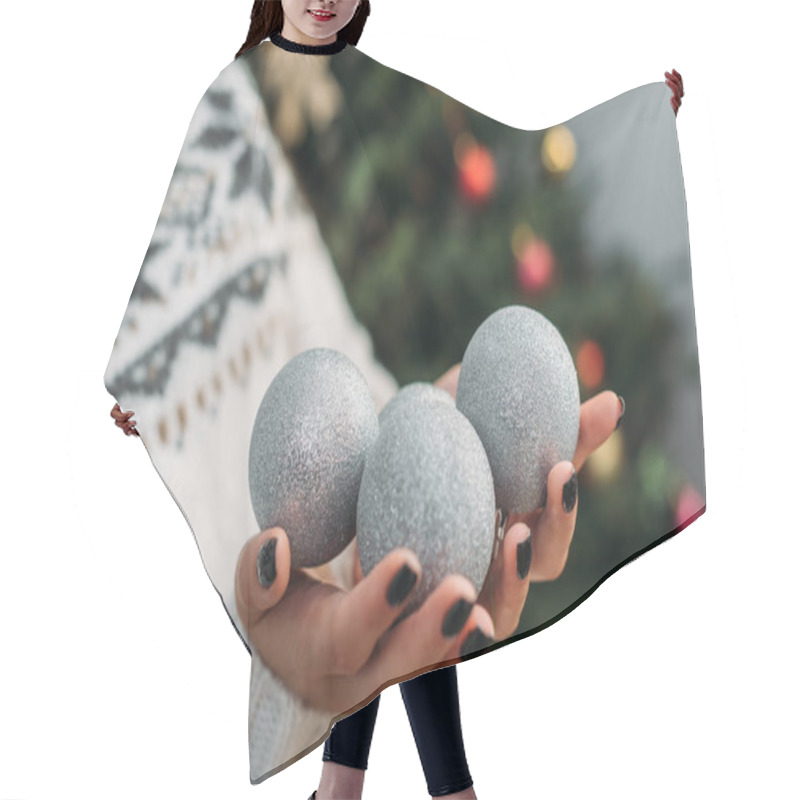 Personality  Christmas Baubles Hair Cutting Cape