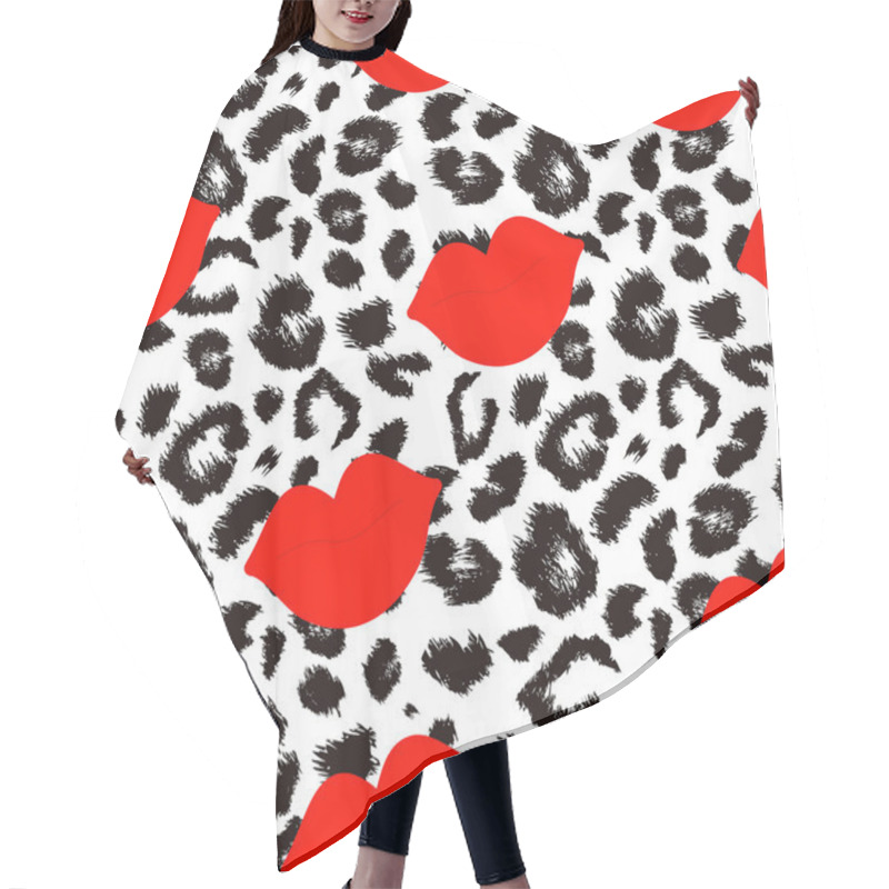 Personality  Sexy Hearts With Leopard Print Pattern. Hair Cutting Cape