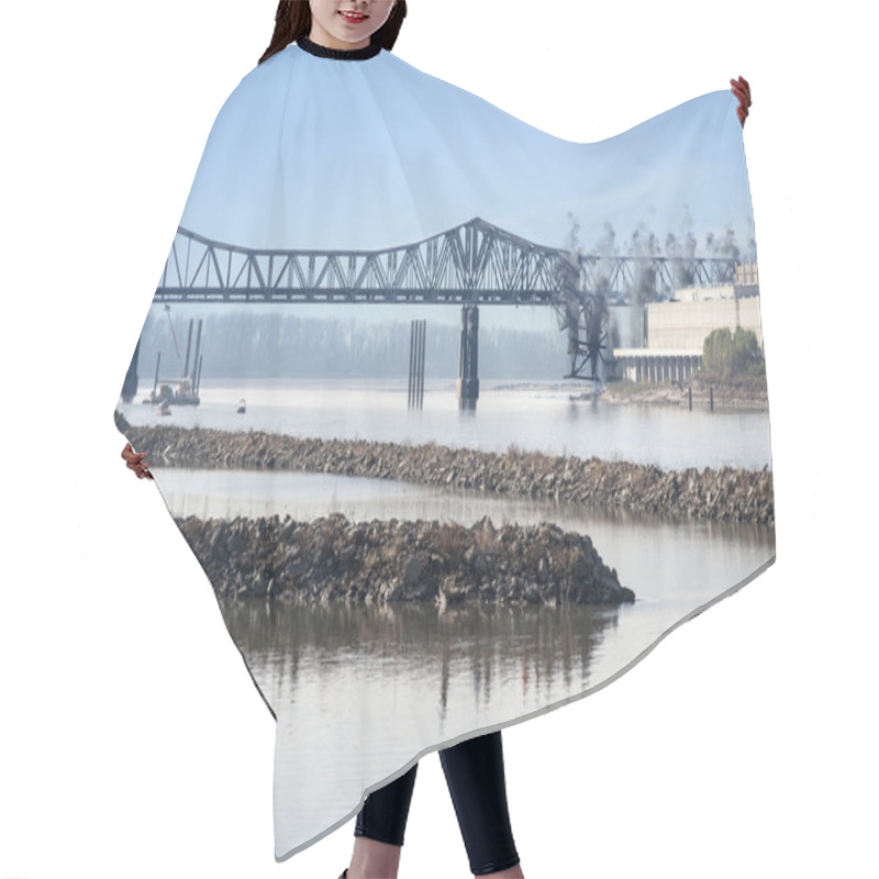 Personality  Bridge Demolition Hair Cutting Cape