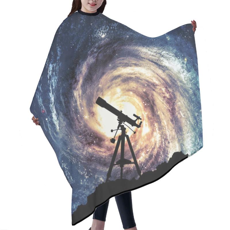 Personality  Silhouette Of Telescope Hair Cutting Cape