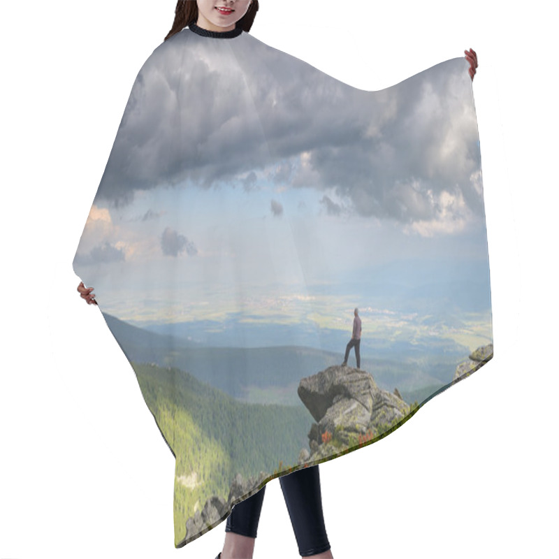 Personality  Man On The Cliff Hair Cutting Cape