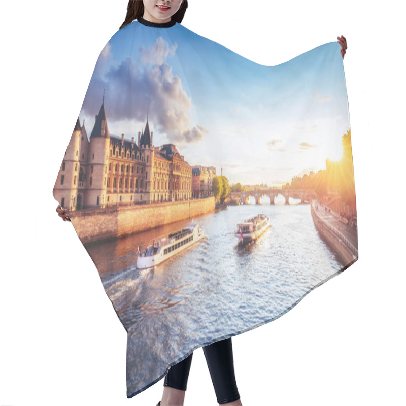 Personality  Dramatic Sunset Over Cite In Paris, France, With Conciergerie, Pont Neuf And River Seine. Colourful Travel Background. Romantic Cityscape. Hair Cutting Cape