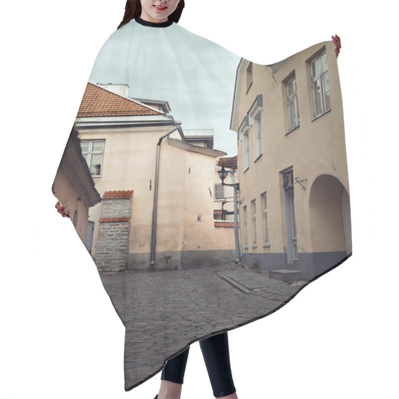 Personality  Old European Town Street Hair Cutting Cape