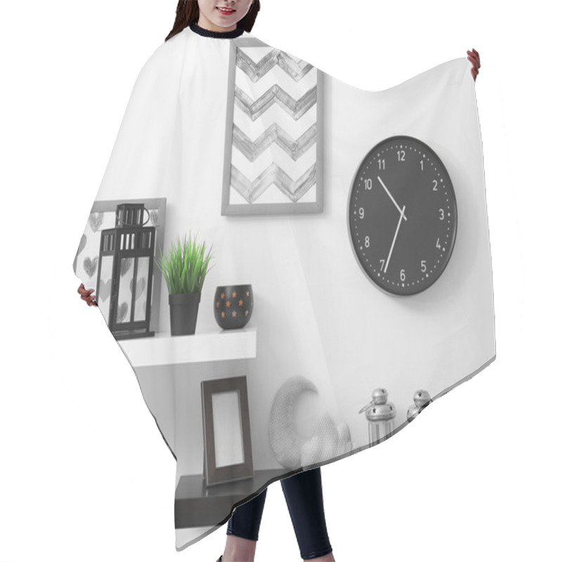 Personality  Shelves With Home Decor Hair Cutting Cape