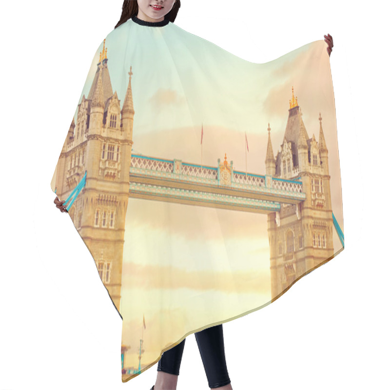 Personality  Tower Bridge At Sunset. Popular Landmark In London, UK Hair Cutting Cape