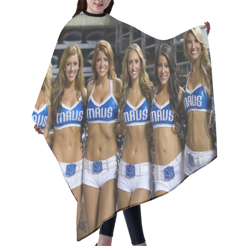 Personality  Basketball Cheerleaders Hair Cutting Cape