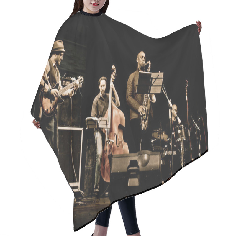 Personality  Jazz Band Hair Cutting Cape