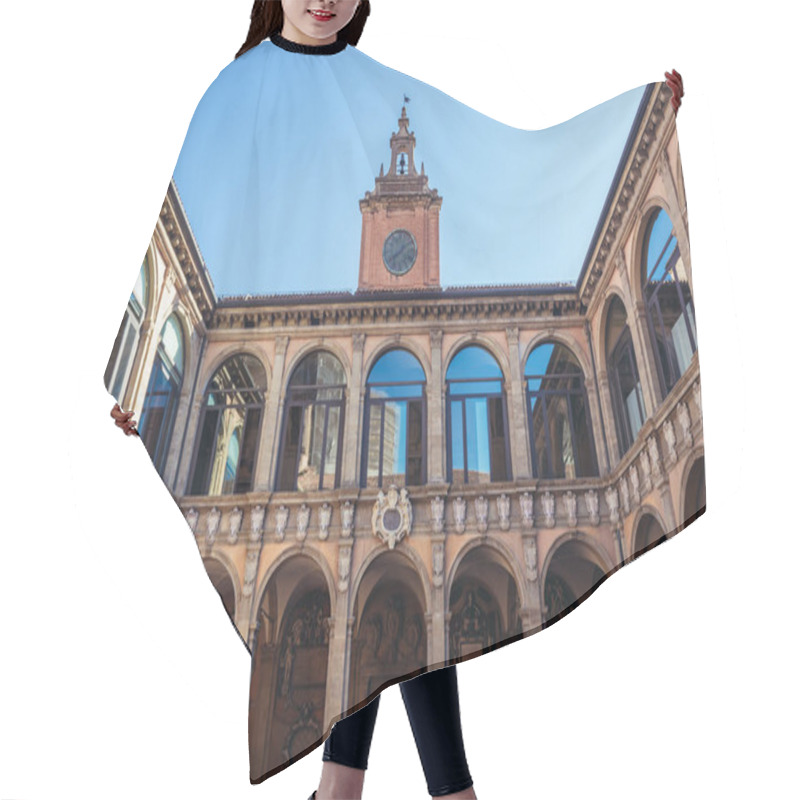 Personality  University Of Bologna Hair Cutting Cape