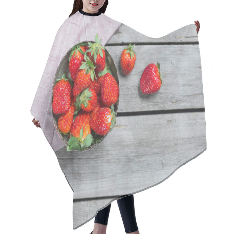 Personality  Fresh Red Strawberries Hair Cutting Cape