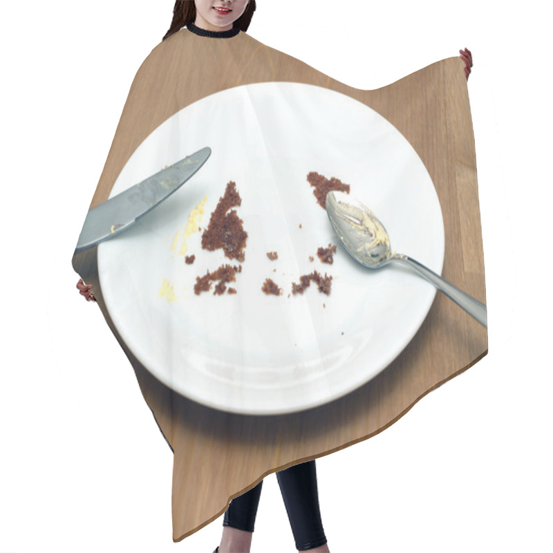 Personality  Empty Round White Plate With Traces Of Eaten Cake Closeup Hair Cutting Cape