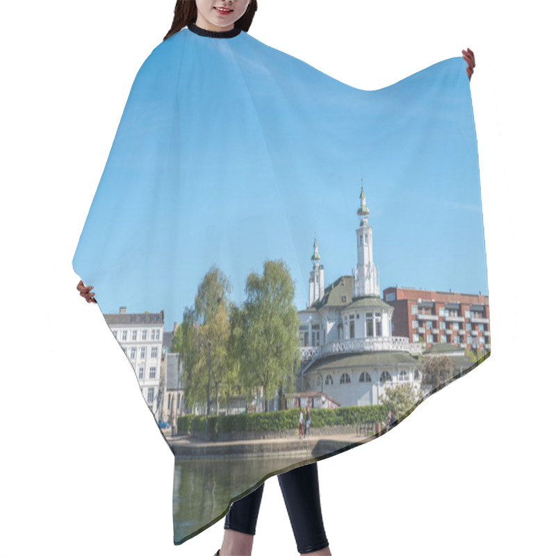 Personality  Denmark Hair Cutting Cape