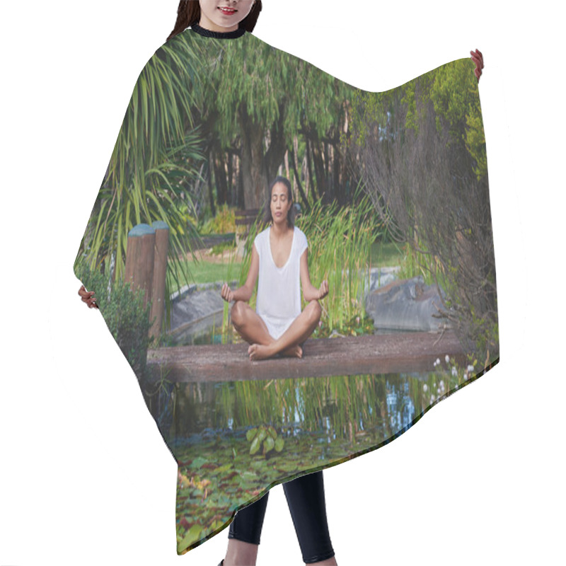 Personality  Woman Practicing Yoga Hair Cutting Cape