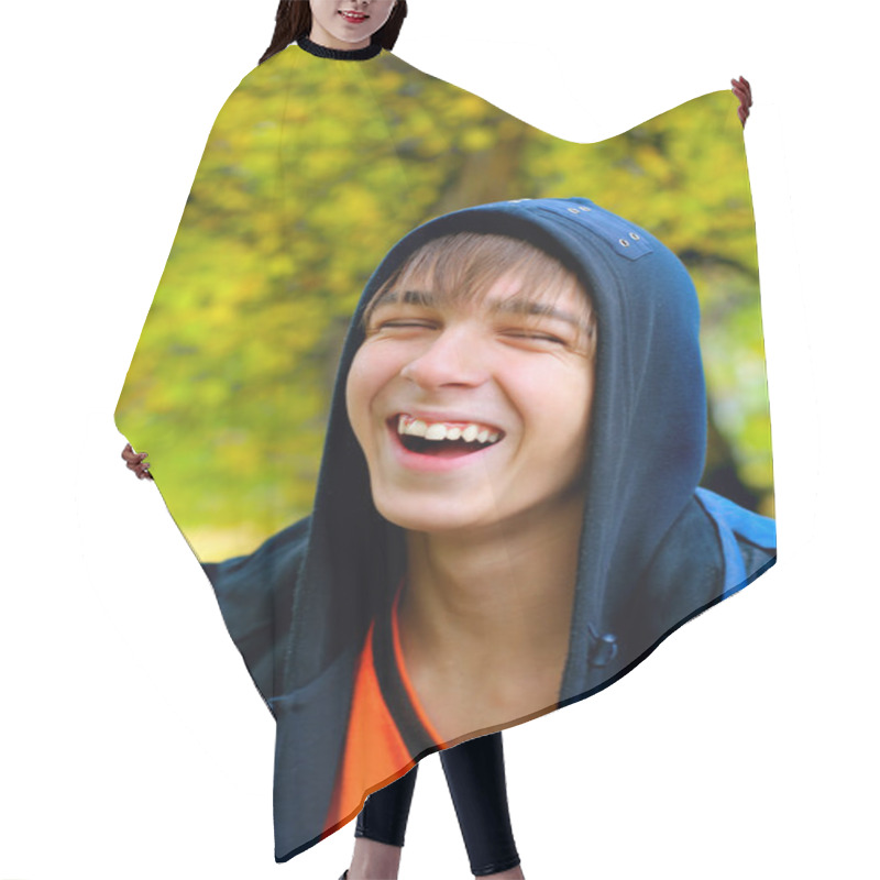 Personality  Laughing Teenager Hair Cutting Cape