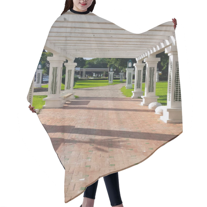 Personality  Decorative Columns With Tiles Are Captivating Blend Of Traditional Craftsmanship And Complex Design Of The Mosaics In Path In Public Garden Hair Cutting Cape