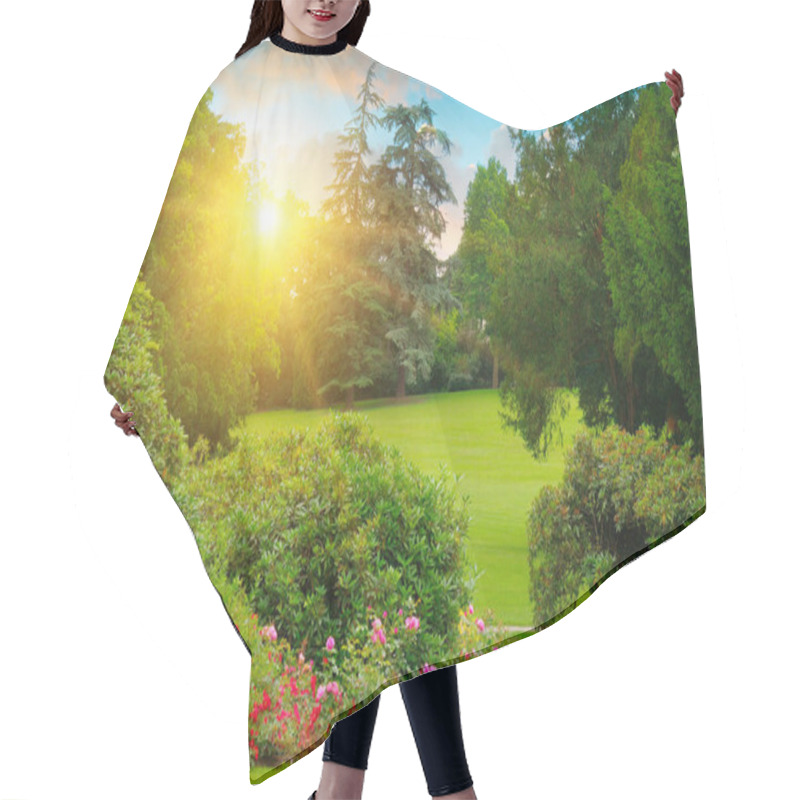 Personality  Cozy Park With A Flower Bed And Green Lawns. Summer Evening And Sunset. Hair Cutting Cape