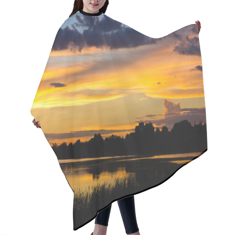 Personality  Amazing Sunset Hair Cutting Cape