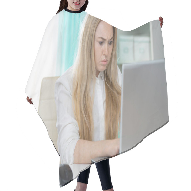 Personality  Confused Young Woman Looking On Laptop At Home Feeling Bewildered By No Connection, Reading Online News In Internet Hair Cutting Cape