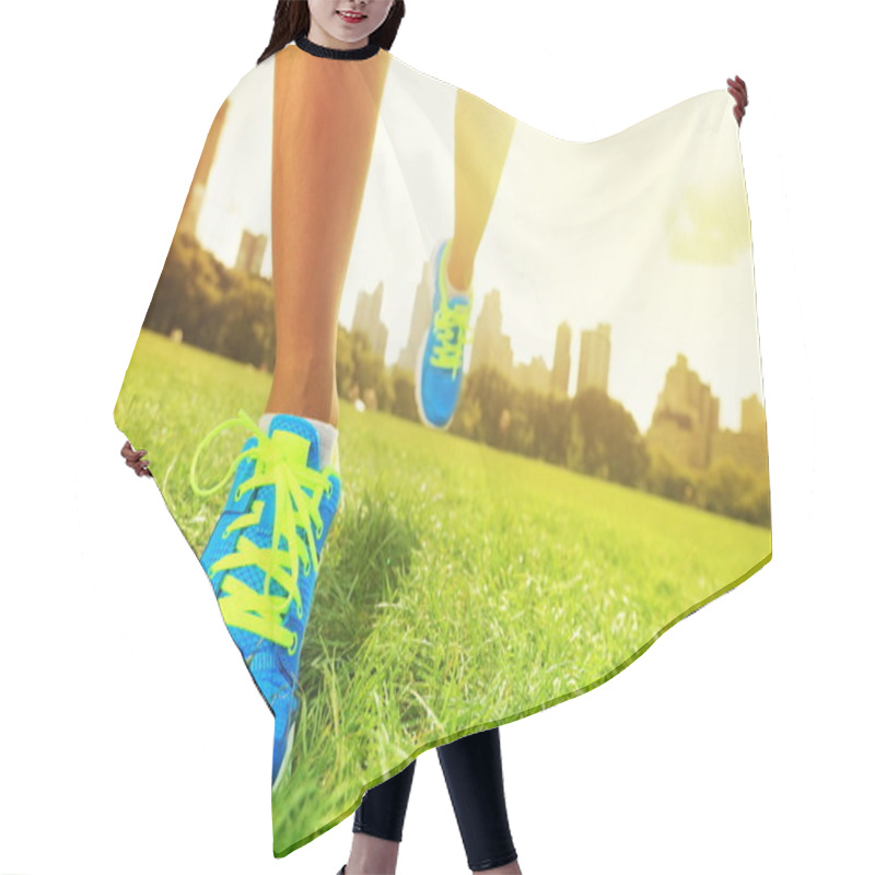 Personality  Runner - Running Shoes Closeup Hair Cutting Cape