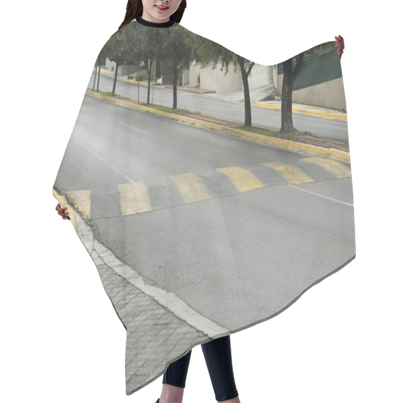 Personality  City Street With Striped Concrete Speed Bump Hair Cutting Cape