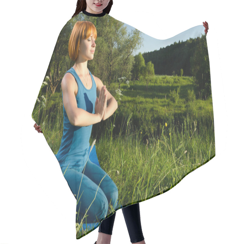 Personality  Red Woman Practicing Fitness Yoga Outdoors Hair Cutting Cape