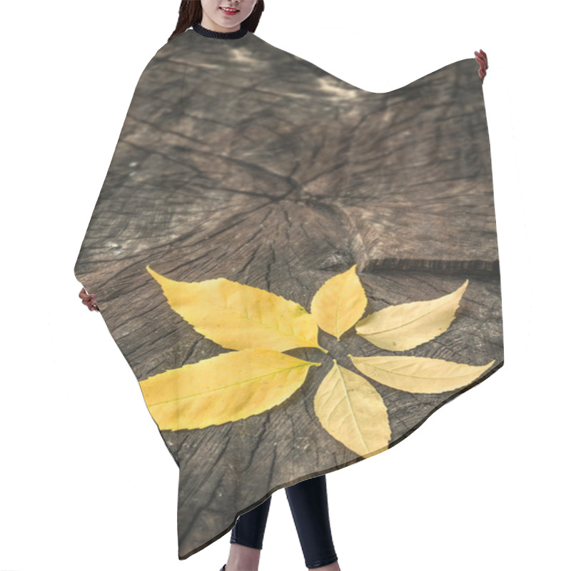 Personality  Autumn Foliage Hair Cutting Cape