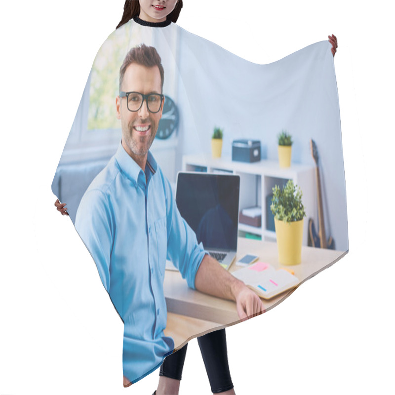 Personality  Entrepneur Sitting At Home Office Hair Cutting Cape