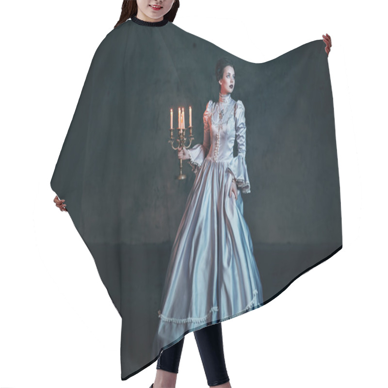 Personality  Woman In Victorian Dress Hair Cutting Cape