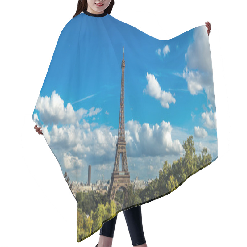 Personality  Eiffel Tower In Paris, France Hair Cutting Cape