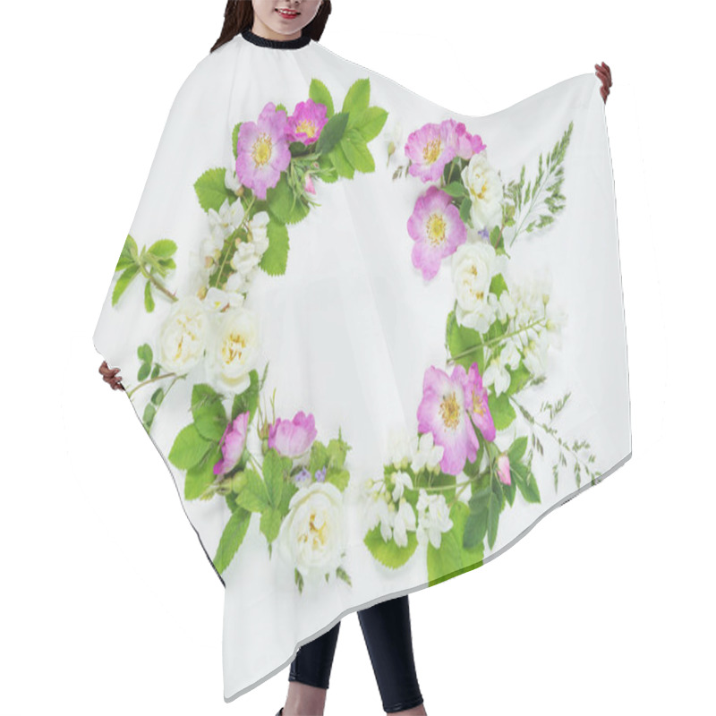 Personality  Wreath Of Wild Flowers Hair Cutting Cape