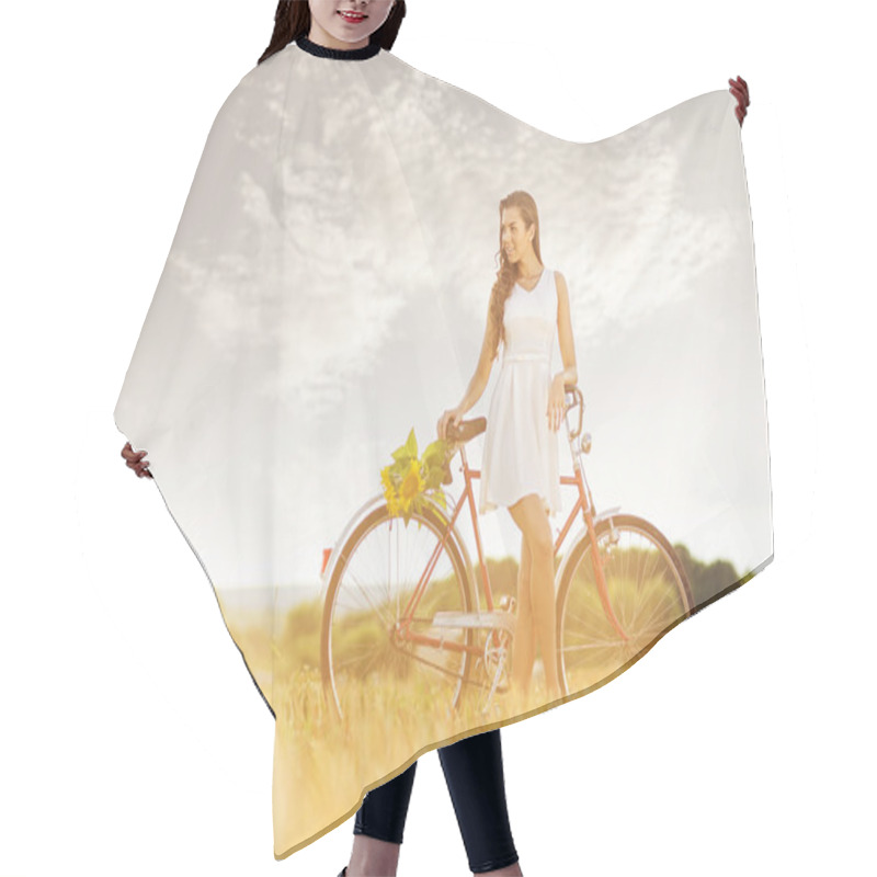 Personality  Beautiful Woman Old Bicycle Hair Cutting Cape