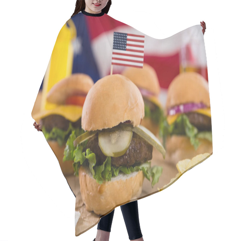 Personality  Burger Decorated With 4th July Theme Hair Cutting Cape