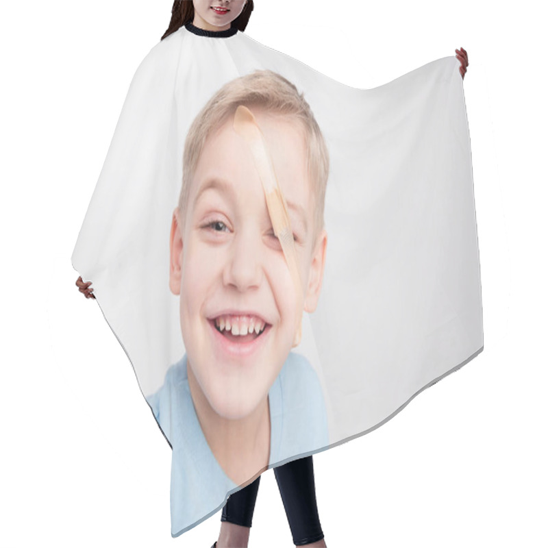 Personality  Little Boy With Patch On Eye Hair Cutting Cape