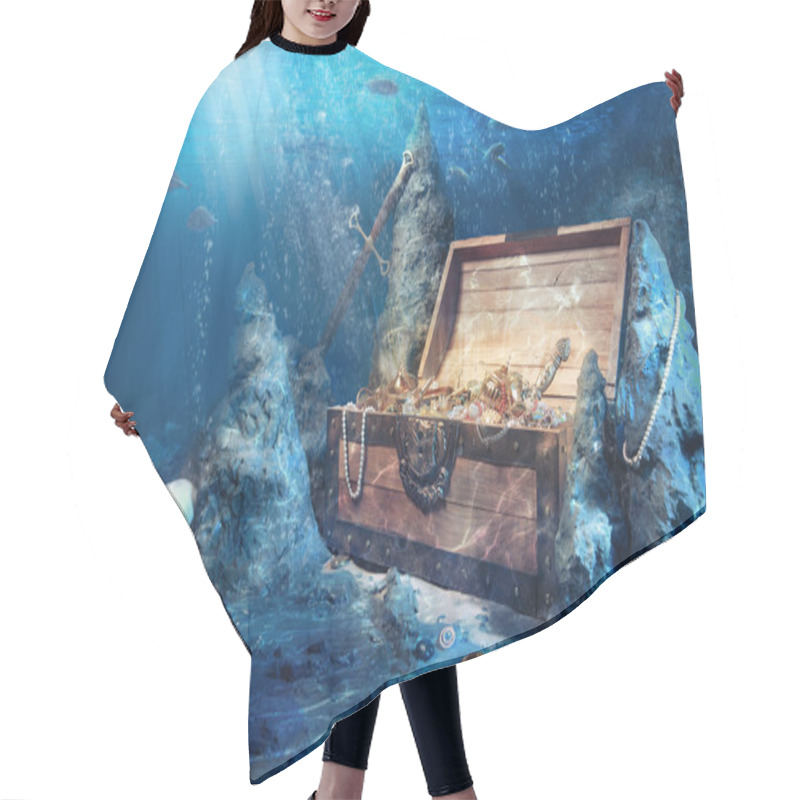 Personality  Open Treasure Chest With Bright Gold Underwater Hair Cutting Cape