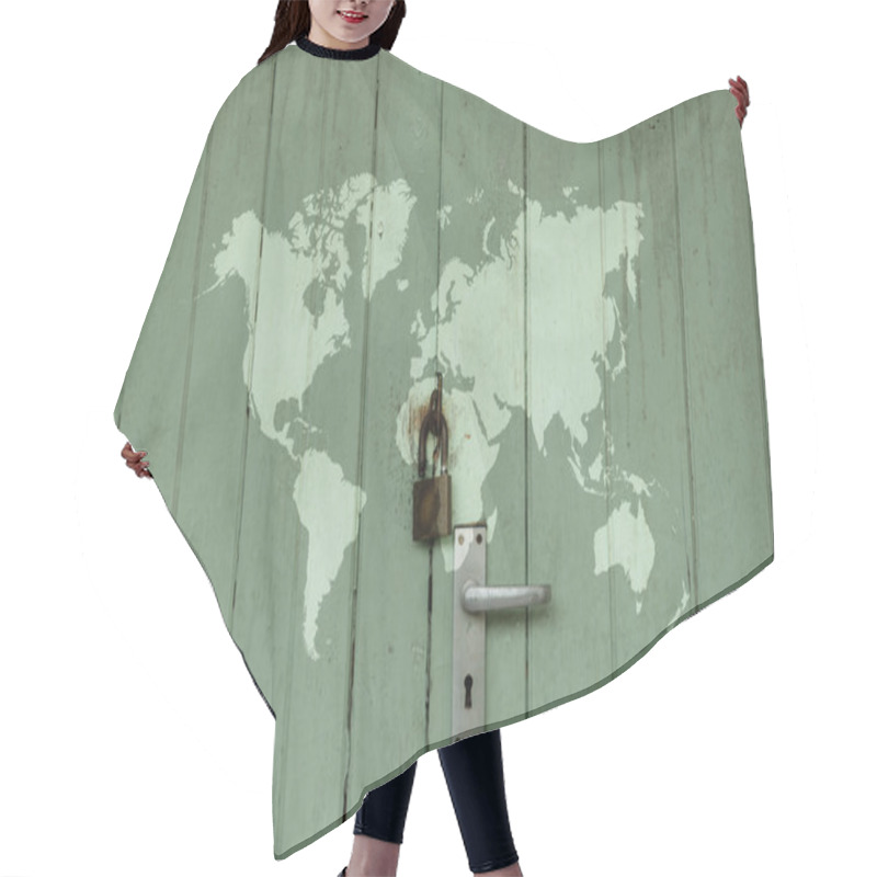 Personality  Wood Texture Surface With World Map Hair Cutting Cape