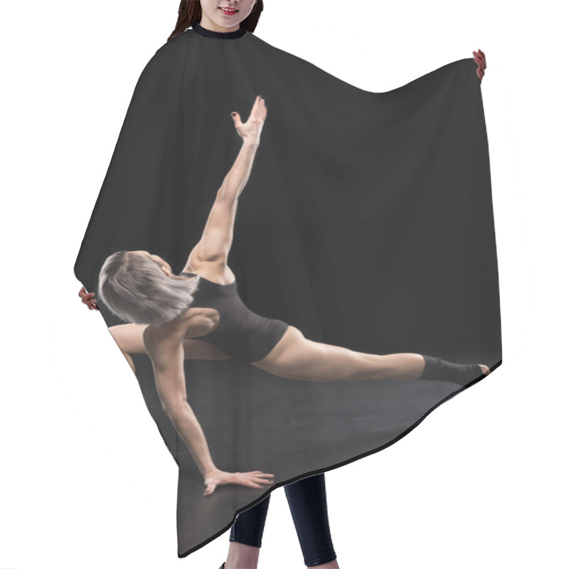 Personality  Young Dancer Posing  Hair Cutting Cape