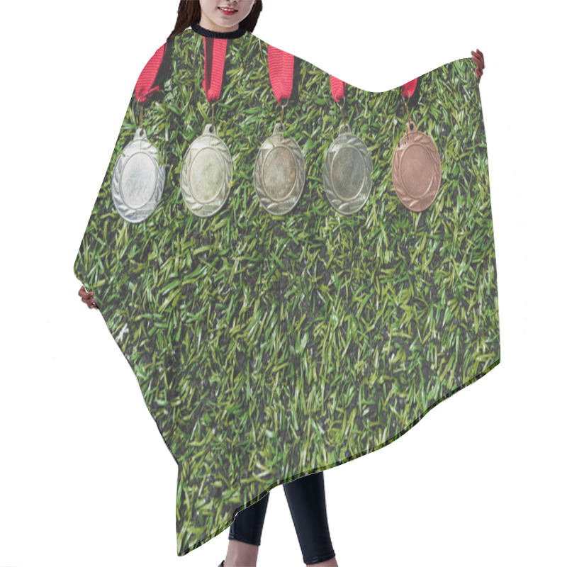 Personality  Various Medals On Grass Hair Cutting Cape