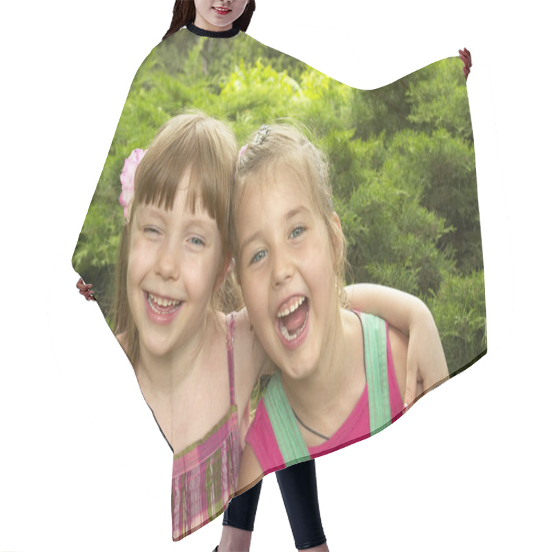 Personality  Two Little Girls Hair Cutting Cape